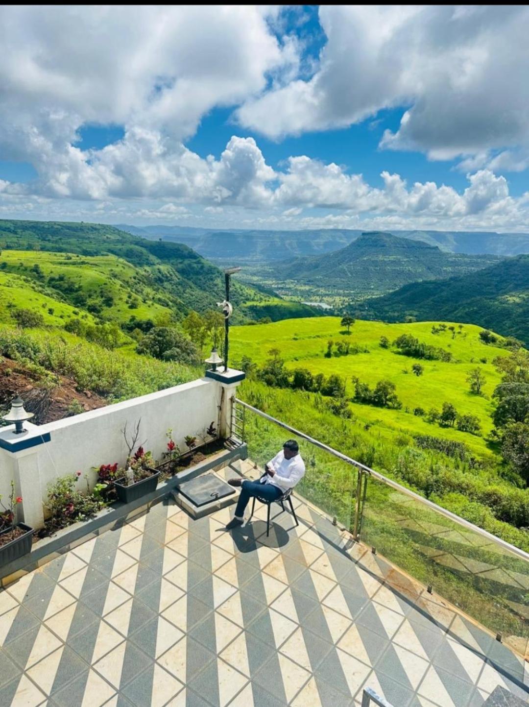 Patilwada Villa Satara Eksteriør billede
